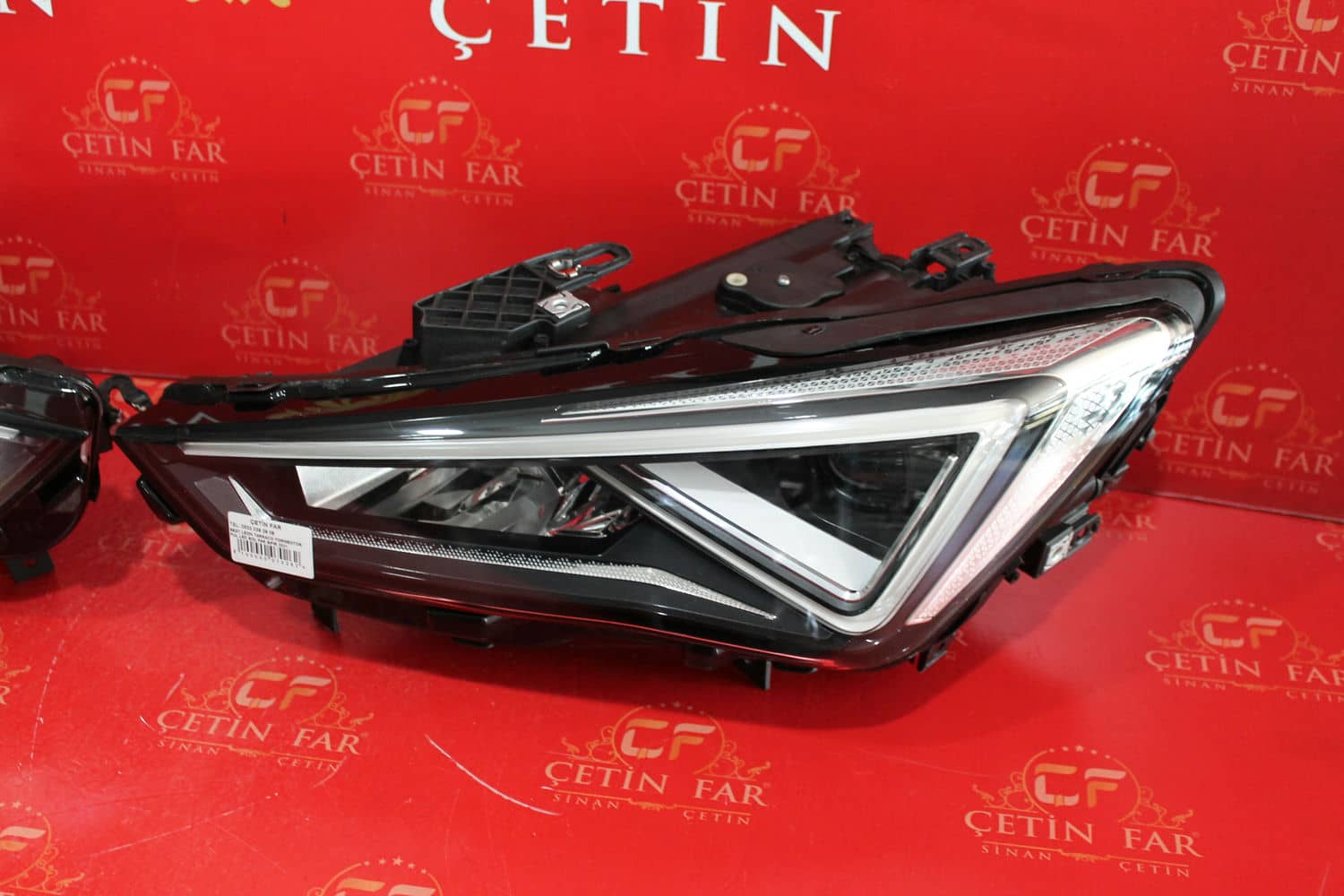 Seat TARRACO SEAT TARRACO FUL LED SAĞ SOL FAR ORJ SIFIR